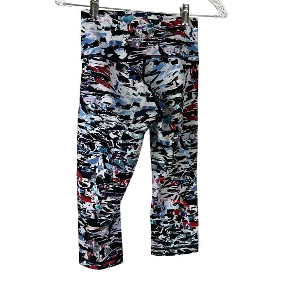 Lululemon Wunder Under Hi-Rise 1/2 Tight Culture Clash Multi Black Size 4 EUC - Picture 2 of 9